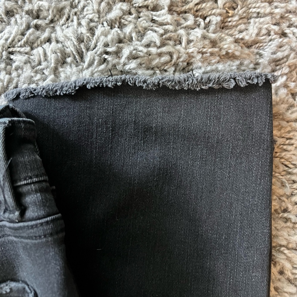 Vervet T5991 Women’s Washed Black Denim with Angled Hem Detail - Picture 5 of 9